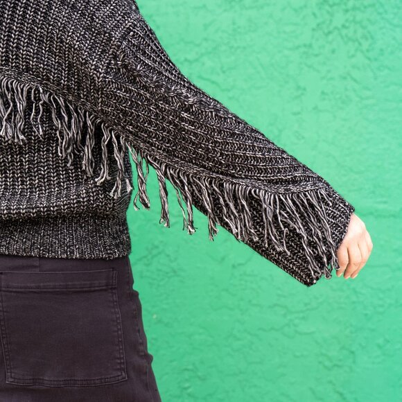 NWT - Elan Sierra Sweater with Fringe Detail in Black/White - Picture 3 of 4